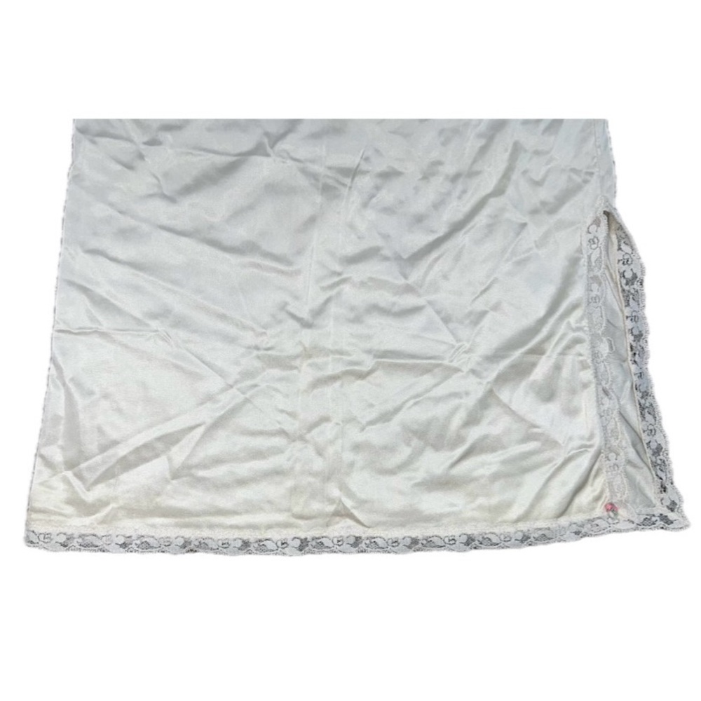 Vintage White Lace Midi Skirt - Picture 3 of 13